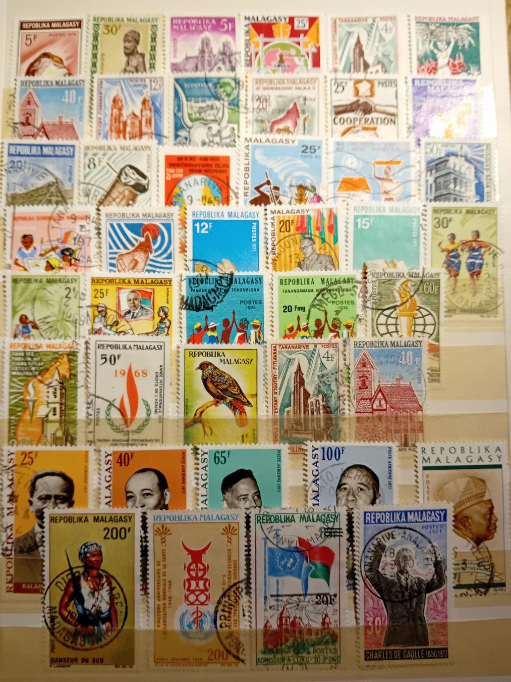 Tutti i francobolli: Briefmarken-Sammlung aus Madagaskar – Usato da speicherschwendi venduto da stephanshorn10 2