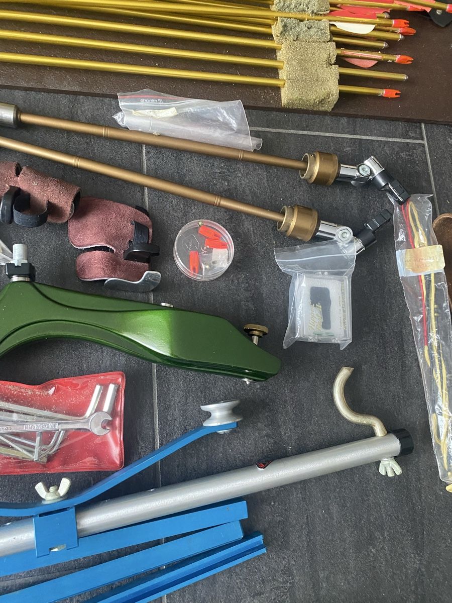Tiro con l'arco: Sportbogen mit viel Zubehör – Usato da Tägerig venduto da oiluig83 4