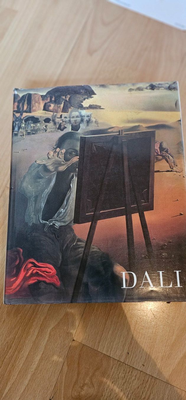 Libri: Bilderband Dali – Usato da Tuggen venduto da man_qk6c