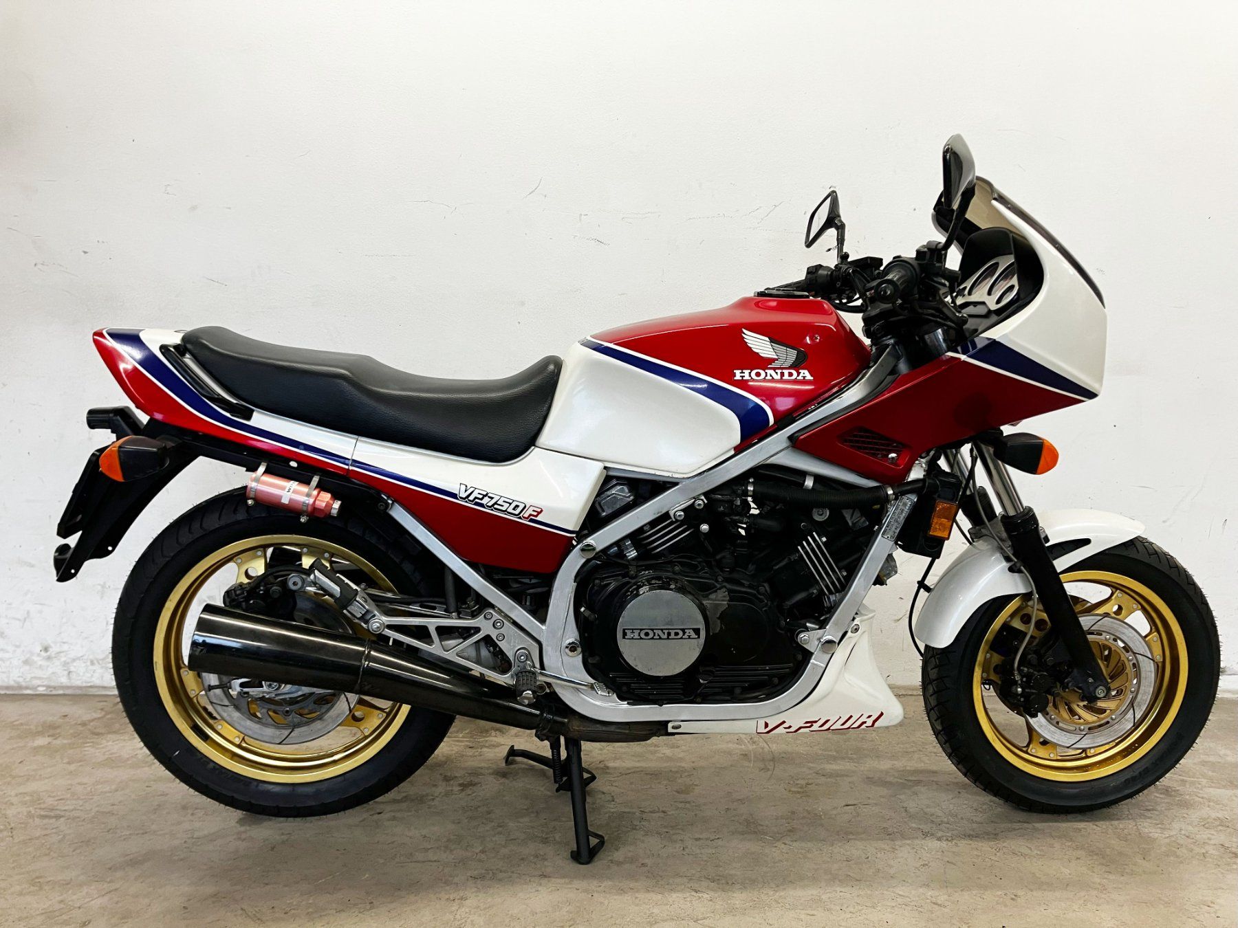 Honda Route: Honda VF 750 F – D'occasion à Däniken SO par km87 2
