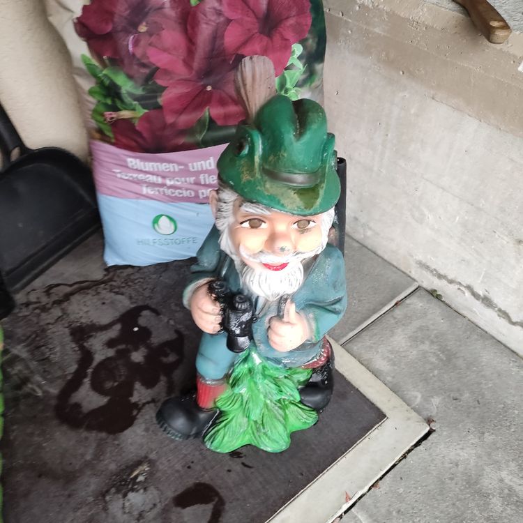 Figurines: Gartenzwerg Jäger – D'occasion à Ennetmoos par bie_2bn5 1