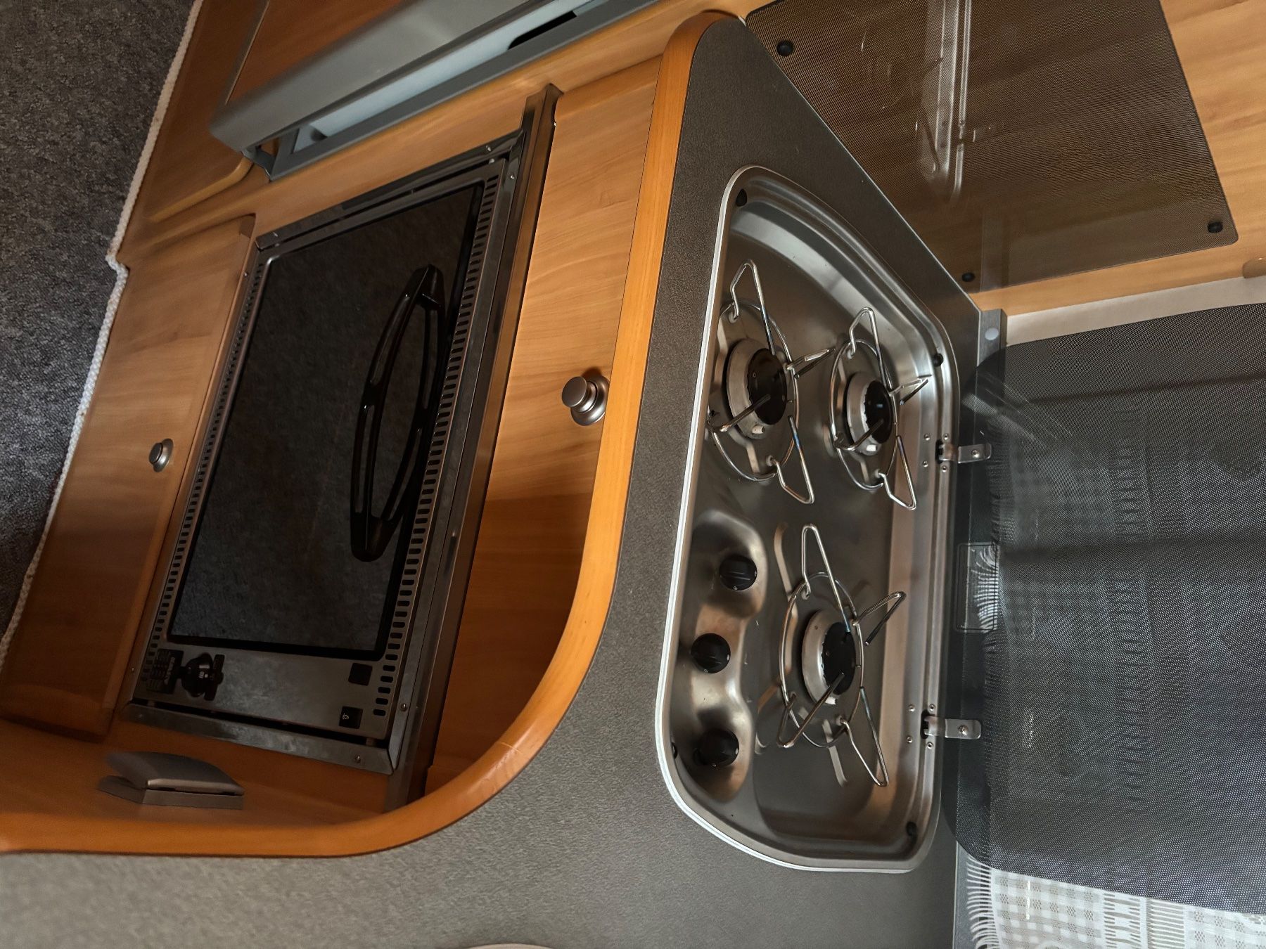 Adria Camping Fahrzeuge: Wohnmobil Adriatik 680 Sp – Gebraucht aus Uznach von ilor01 4