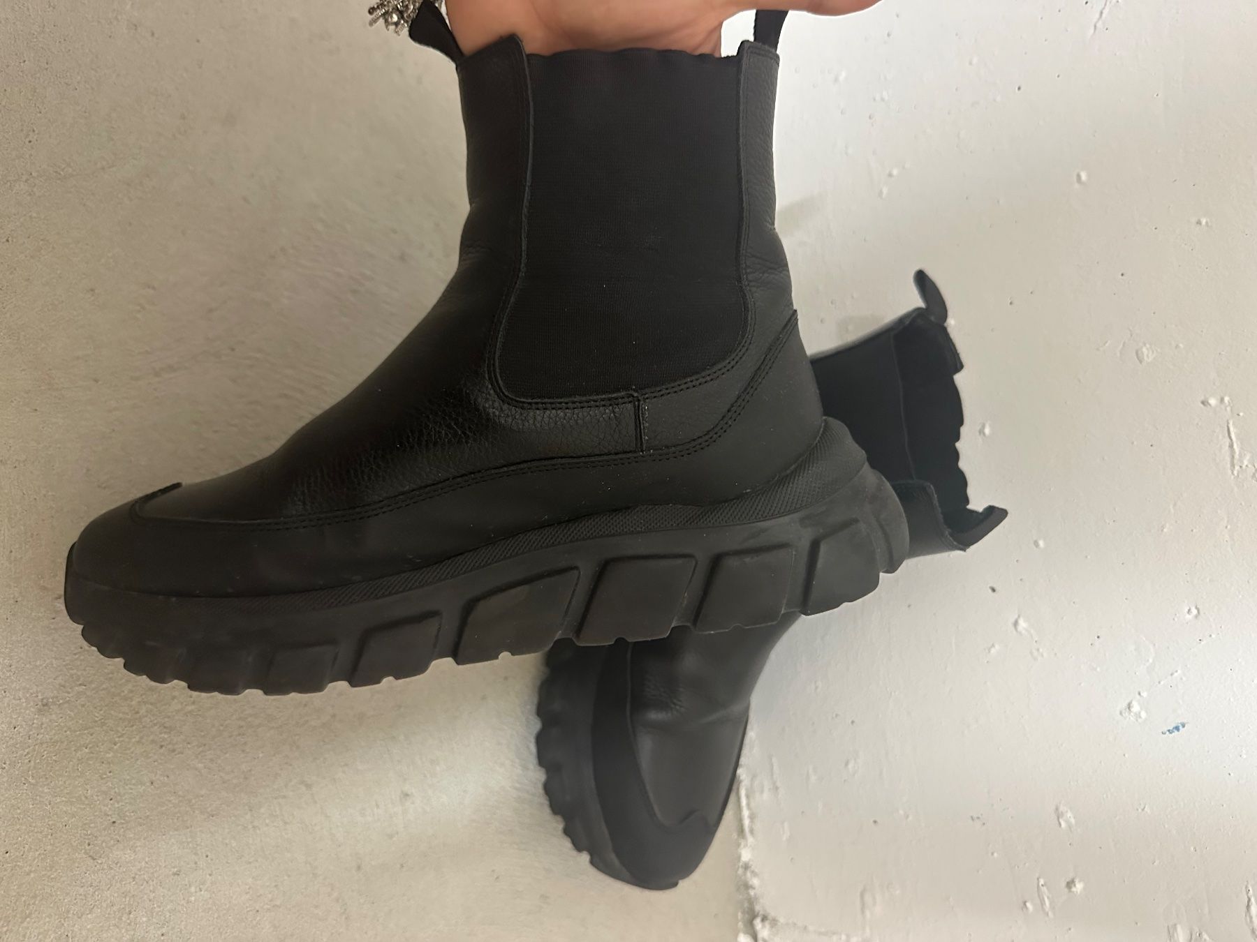 Scarpe da donna: Schwarze Boots, Gr. 40 – Usato da Dübendorf venduto da Magis_Stuff 2