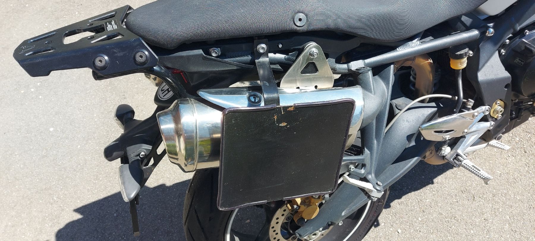 Triumph Strasse: Triumph Street Triple Motorrad – Gebraucht aus Schüpfen von BuffaloB 4