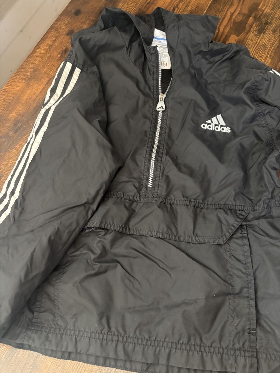 Adidas Jacken & Mäntel: Adidas Windbreaker S – Gebraucht aus Ehrendingen von suurrlii