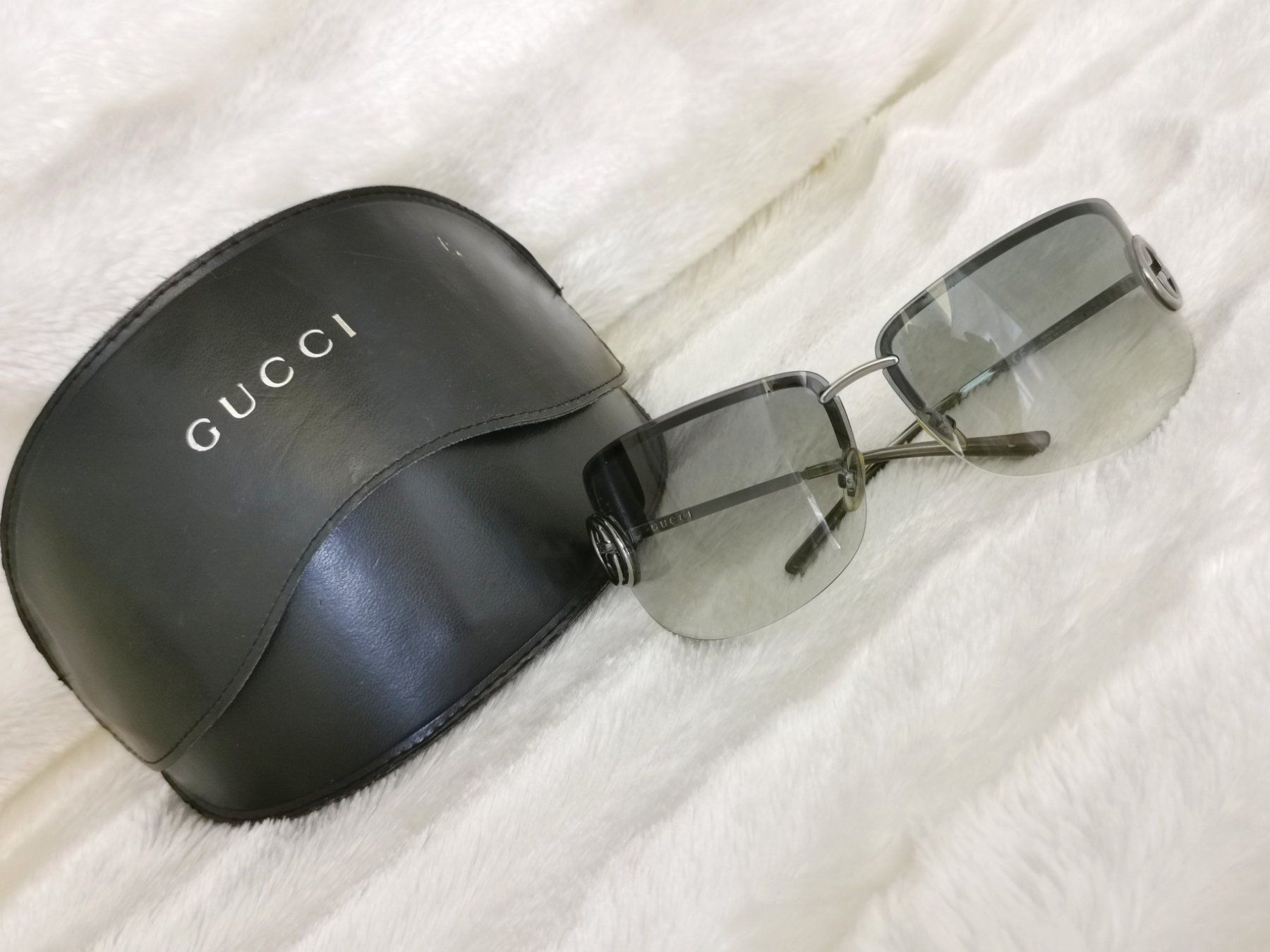 Gucci Occhiali & Lenti: Gucci Sonnenbrille neuwertig – Nuovo (secondo la descrizione) da Nottwil venduto da Kaufen003