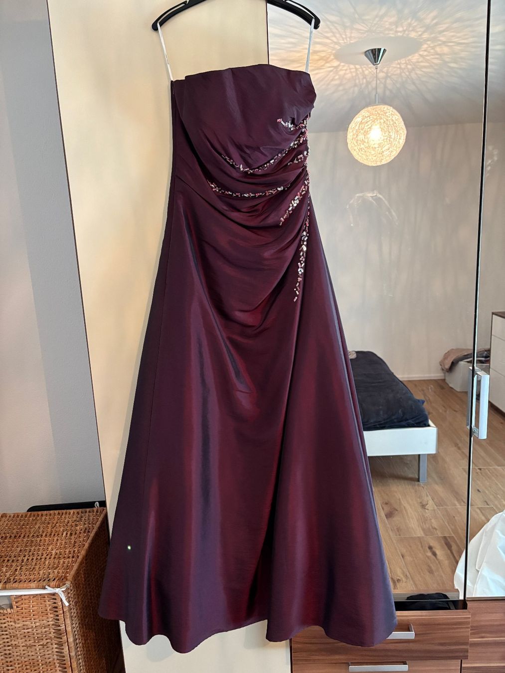 Vestiti: Abendkleid / Ballkleid Bordeaux Gr. 36 – Nuovo (secondo la descrizione) da Lyss venduto da Innaja 2