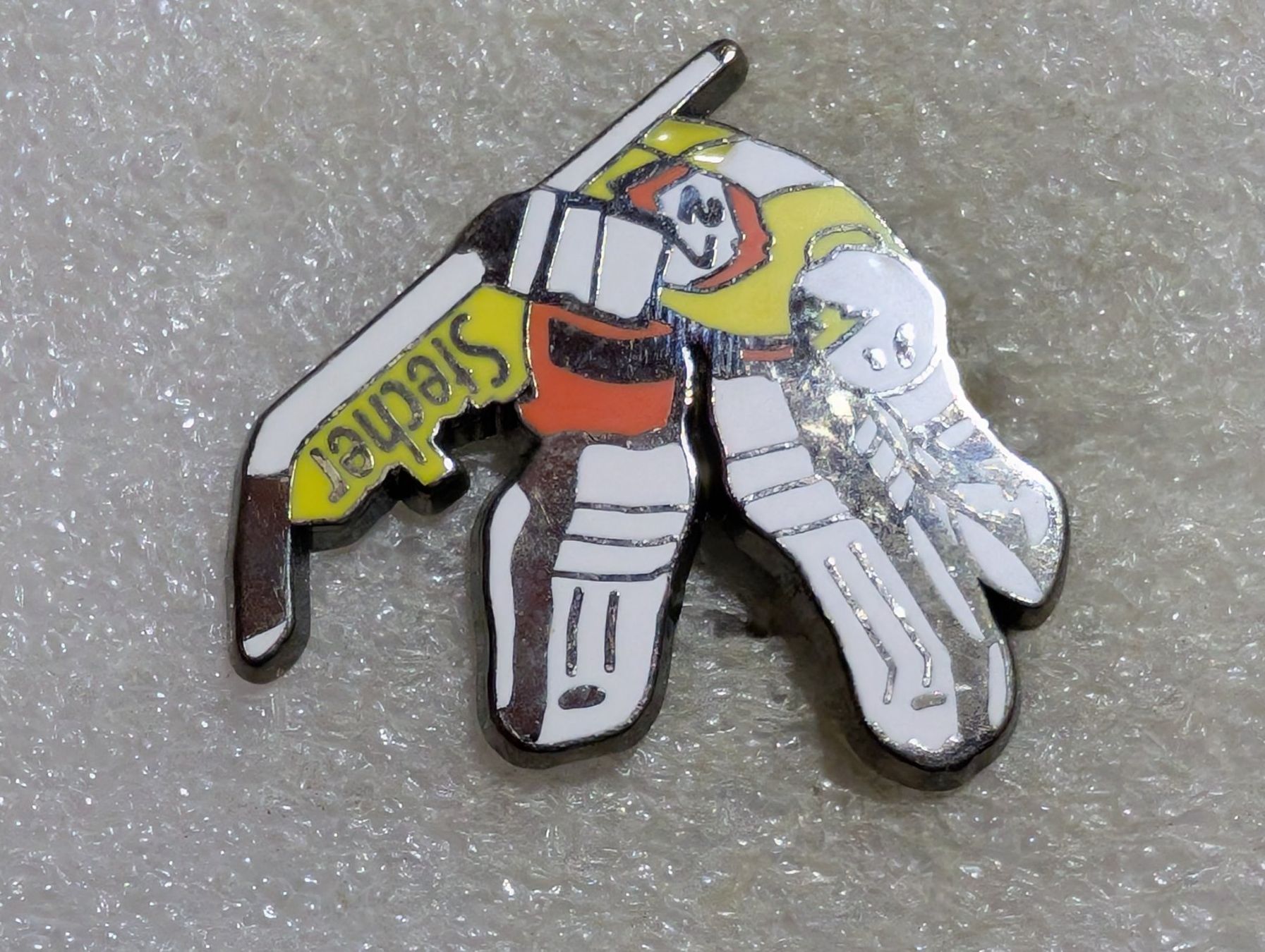 Placchette & Badge: Ansteckpin 225: Eishockey Goalie – Usato da Oppligen venduto da Pin-Fall-Shop
