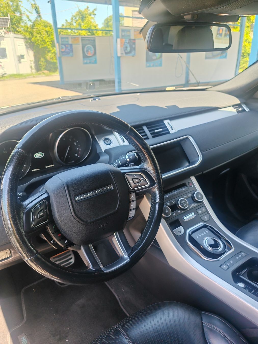 Land Rover Automobili: Range Rover Evoque Cabriolet noir, superbe affaire! – Usato da Basel venduto da ICI-CHEZ-NOUS 6