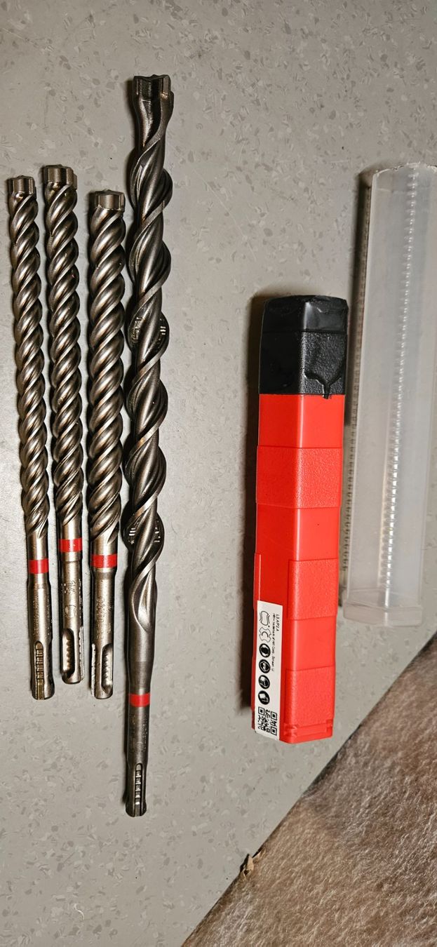Hilti Tutti gli attrezzi: Hilti Betonbohrer Set 12,14,16,20 mm – Nuovo (secondo la descrizione) da Baar venduto da Vel...Baar45 3