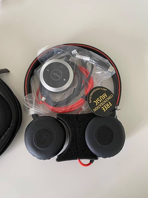 Jabra Cuffie: Jabra Casque Evolve 40, Duo, USB - C/Jack- tout neuf – Nuovo e nell'imballaggio originale da Begnins venduto da cloclo74 1