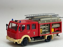 VE1- Preiser Feuerwehr Mercedes Rüstwagen