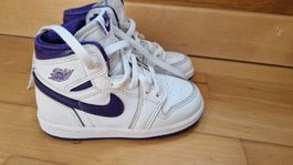 Nike Jordan 1 taille 25 parfait état