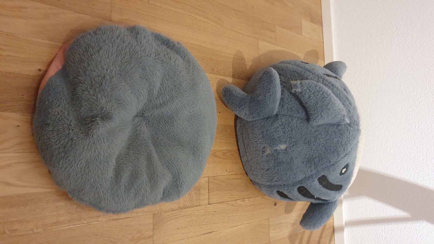 Cucce & Letti: Katzenbett - Katzenhöhle in Haifisch Form – Usato da Bitsch venduto da cka_6hff 3