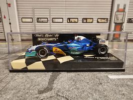 Sauber Petronas F1 C24 Villeneuve 2005 1:43