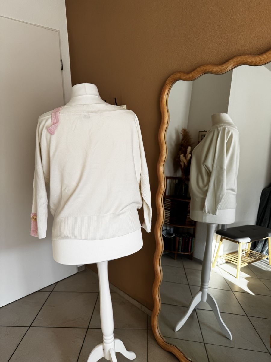 Maglioni & Felpe: Weicher Pulli mit süssen rosa Details, Grösse XL – Usato da Muttenz venduto da einfach-schoen 2