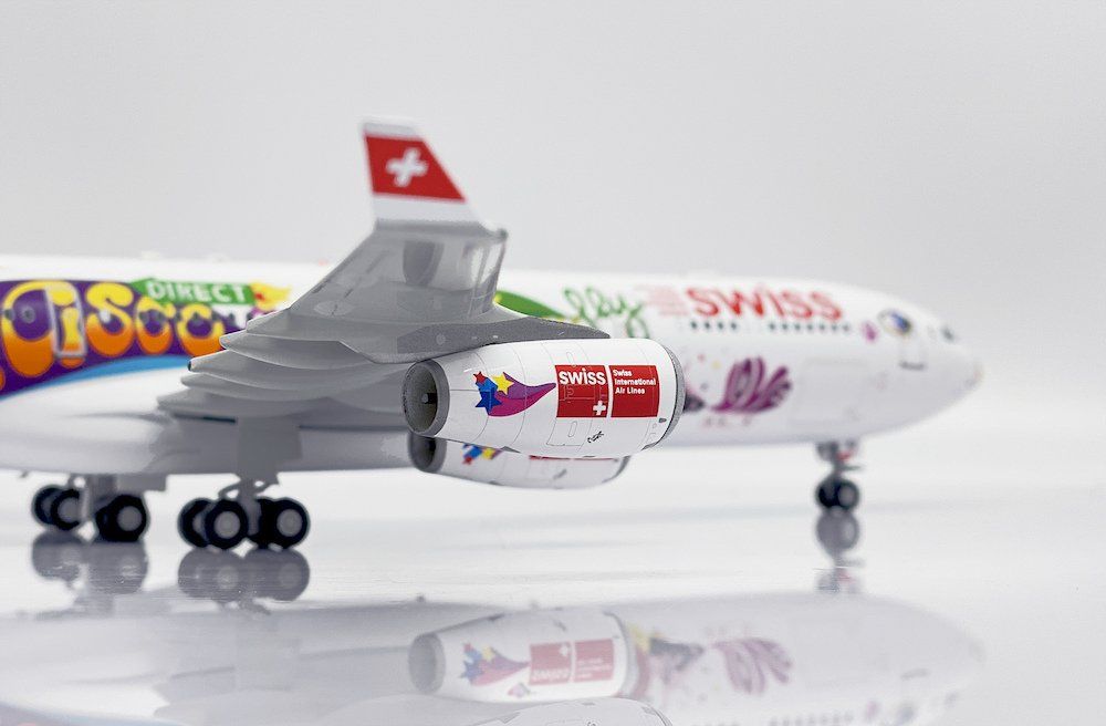 Swiss Modellbausätze & Standmodelle: A340-300 SWISS "San Francisco" 1:200 – Neu und originalverpackt aus Morges von iljamuromez 4