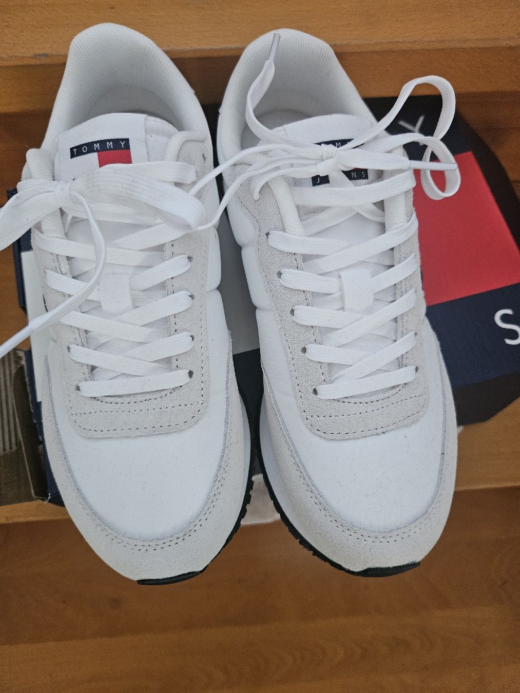 Tommy Hilfiger Scarpe da donna: neue Tommy Hilfiger Schuhe  – Nuovo (secondo la descrizione) da Pfaffnau venduto da sim_6rqw 3