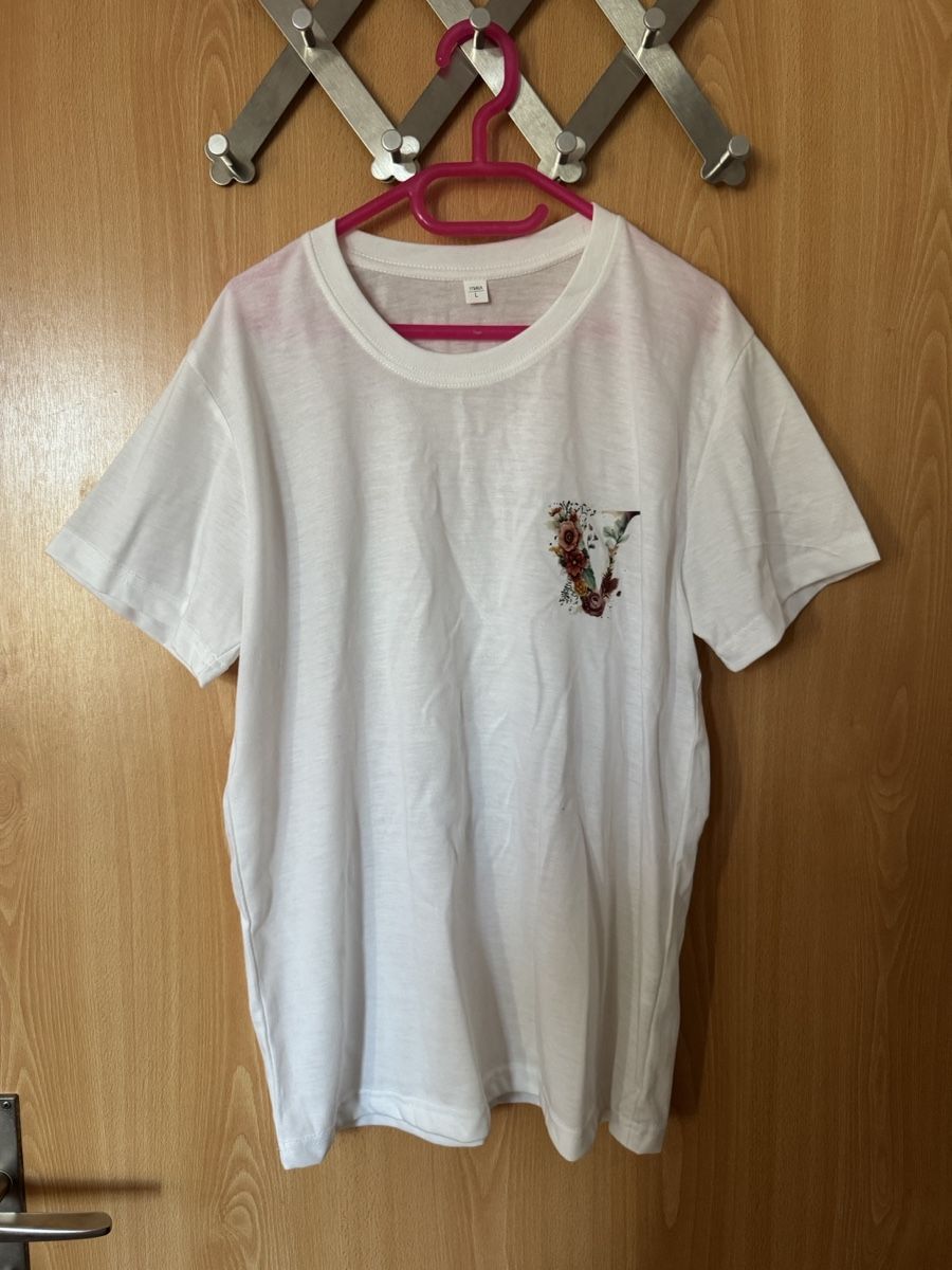 T-shirt: T-Shirt Weiss mit V Print  – Nuovo (secondo la descrizione) da Ins venduto da maximal_30CHF