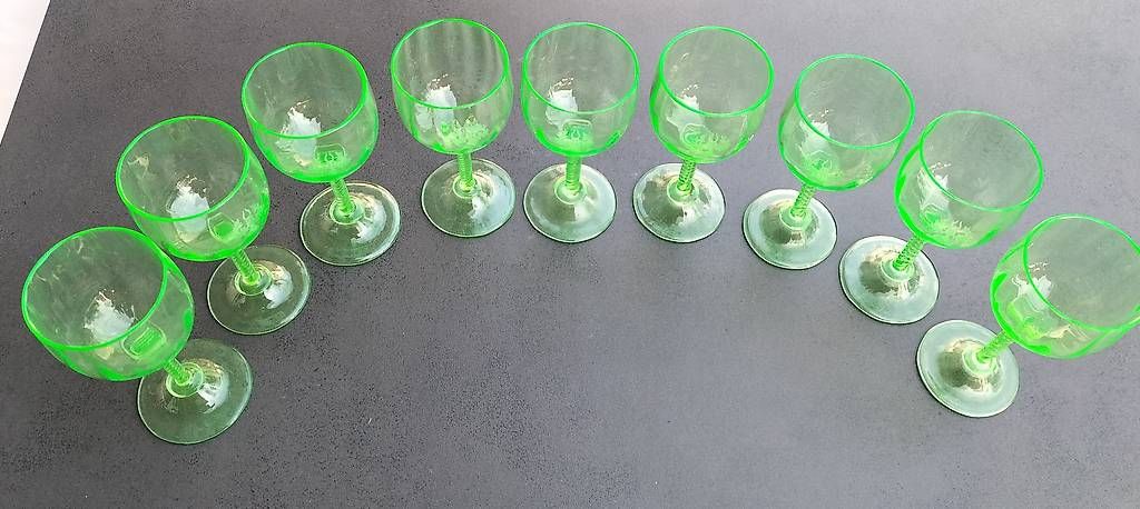 Bicchieri: Urangläser / Vaselineglas 9Stück – Usato da Steinach venduto da Tsgweh 1