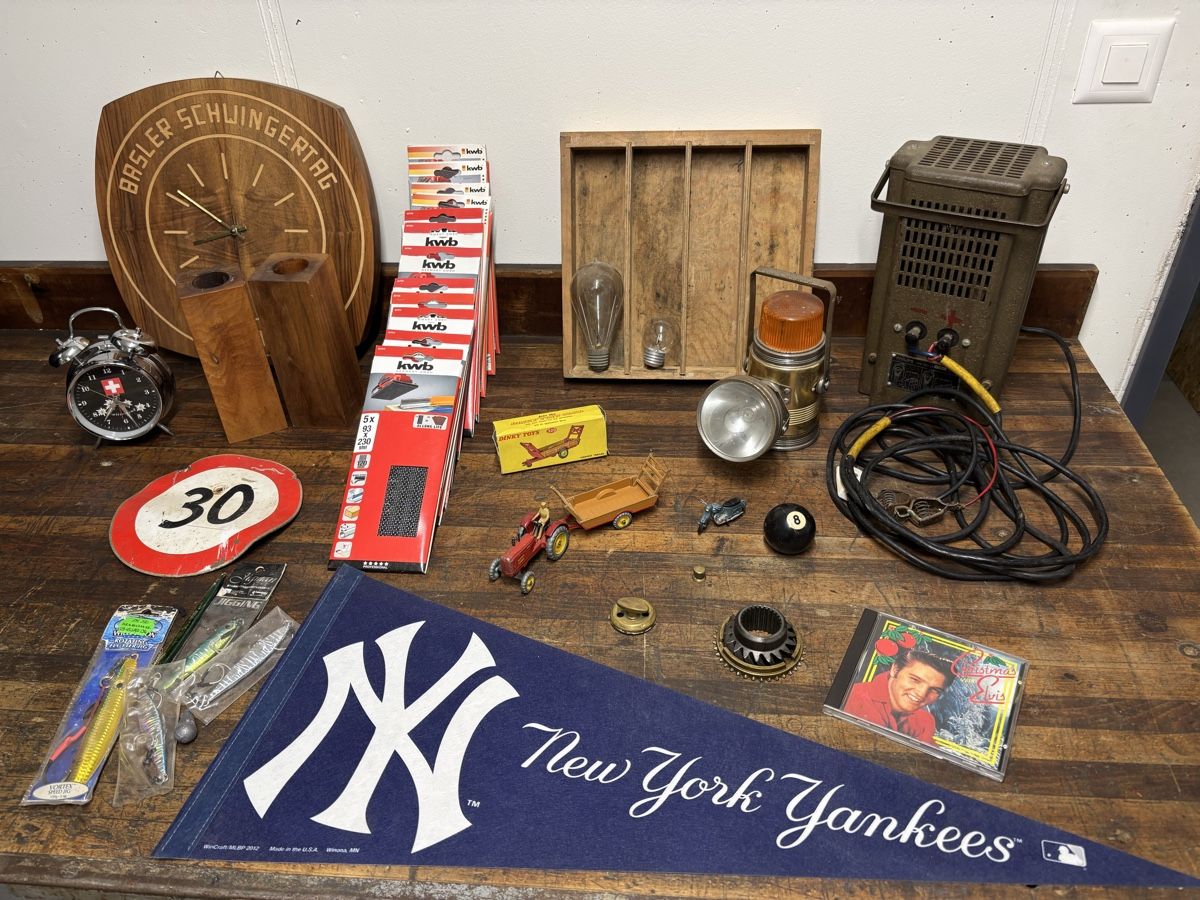 Toutes les décorations: Vintage/ Flohmarkt/ Artikel – D'occasion à Bretzwil par Mygarage4147