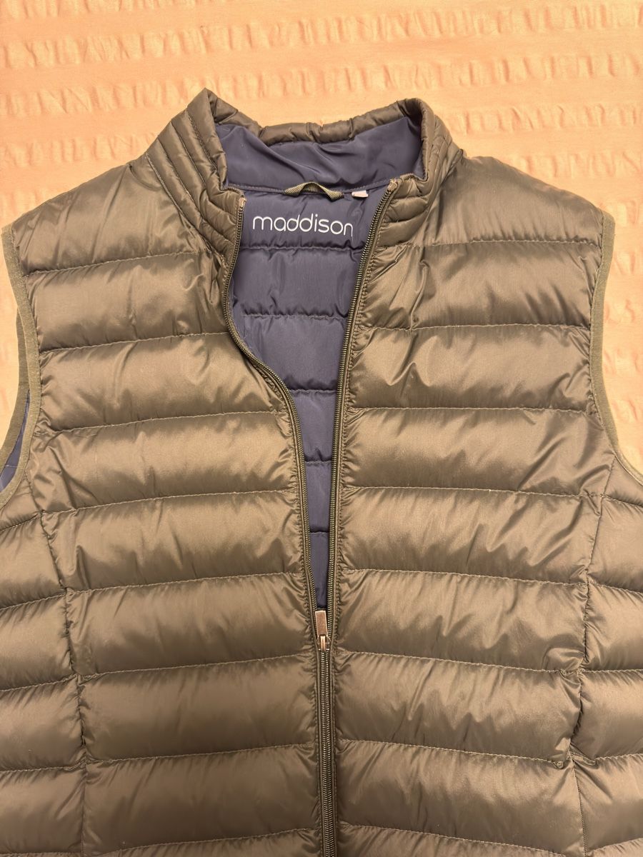 Maddison Gilet & Giacche: Maddison Gilet Daunengilet – Nuovo (secondo la descrizione) da Wettingen venduto da Gtavi 2