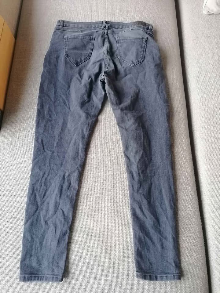 Jeans: Jeans Gr. 46 – Usato da Nänikon venduto da Manta87 1