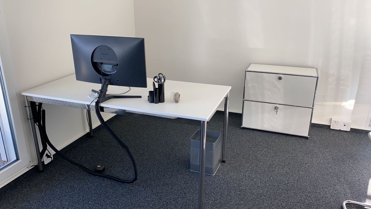 Bureaux: Moderner Bürotisch - top Zustand – D'occasion à Euthal par Rahel213