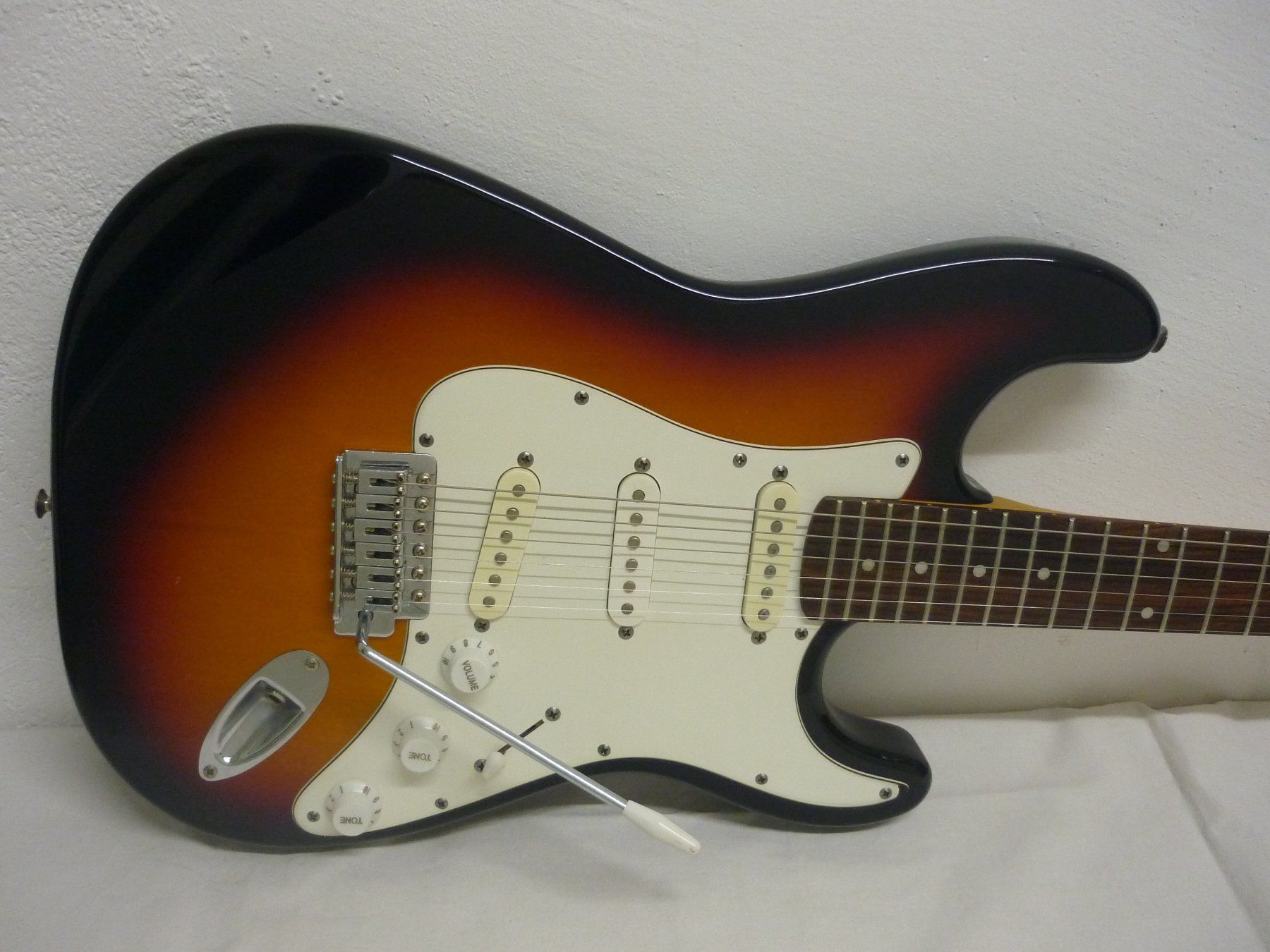 Strumenti musicali: E-Gitarre "Collins Roadmaster ST" – Usato da Maienfeld venduto da John13 1