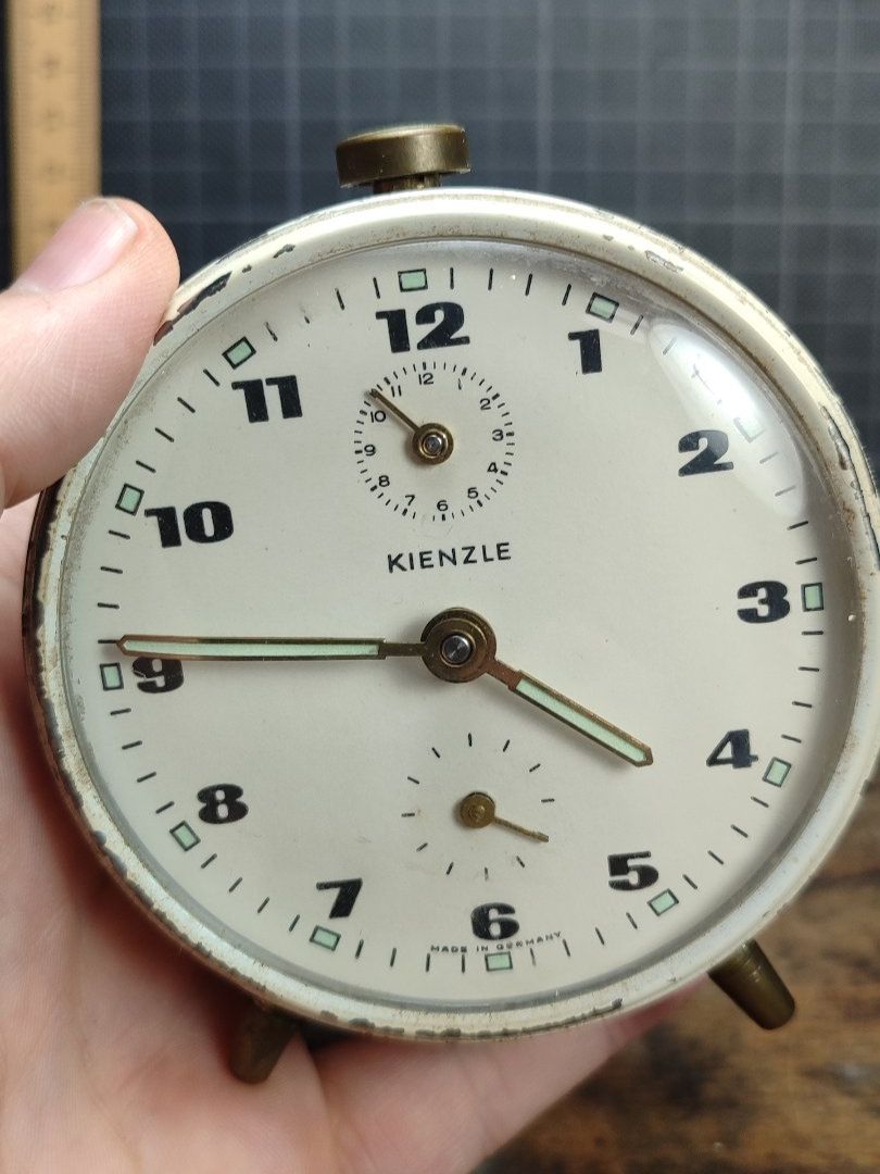 Kienzle Wecker: Wunderschöner alter Wecker Nr40 Kienzle – Gebraucht aus Gelterkinden von MYSTOREFORYOU4460