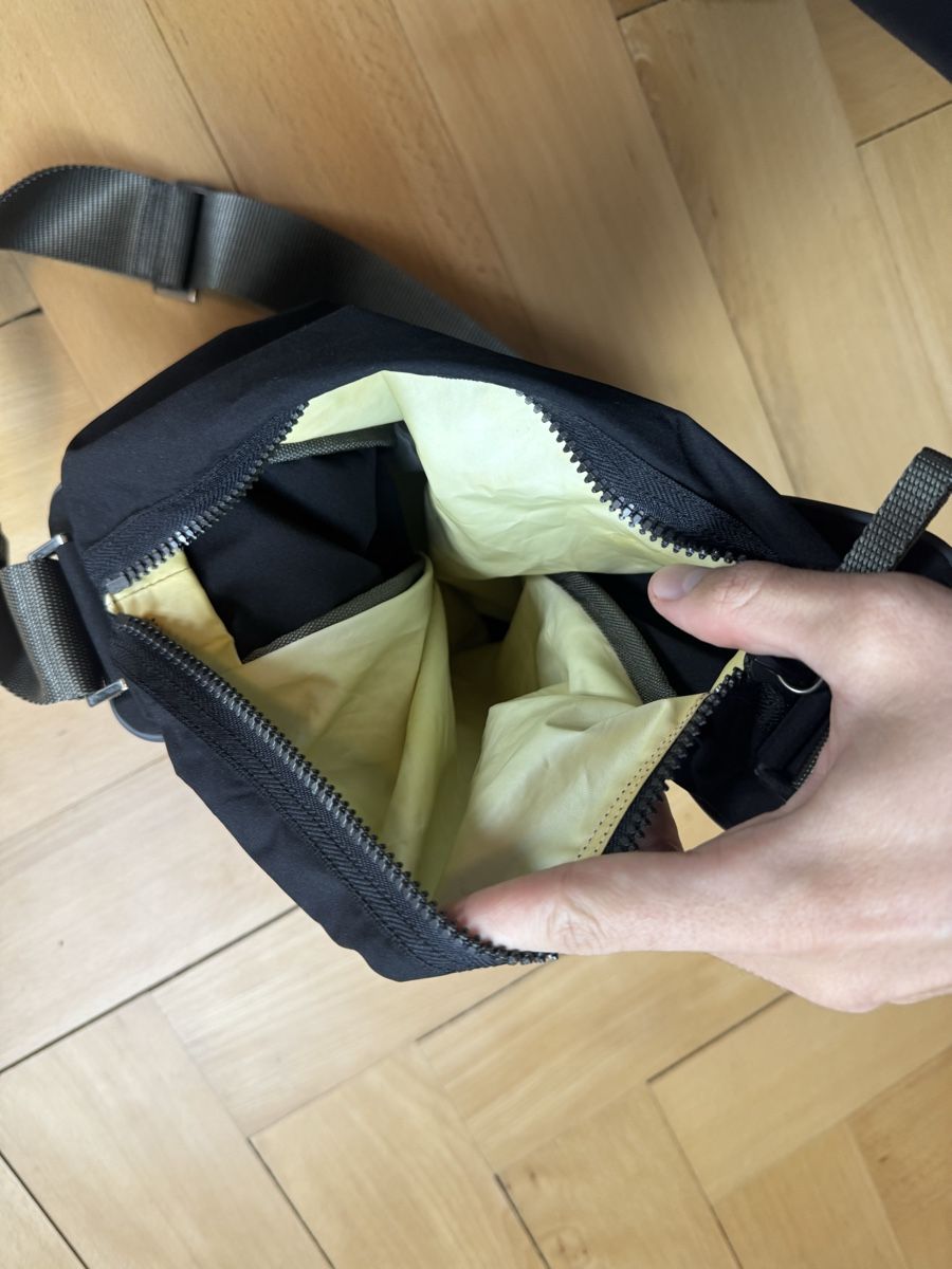 Prada Taschen: Prada Umhängetasche schwarz  – Gebraucht aus Bern von Mancini 4