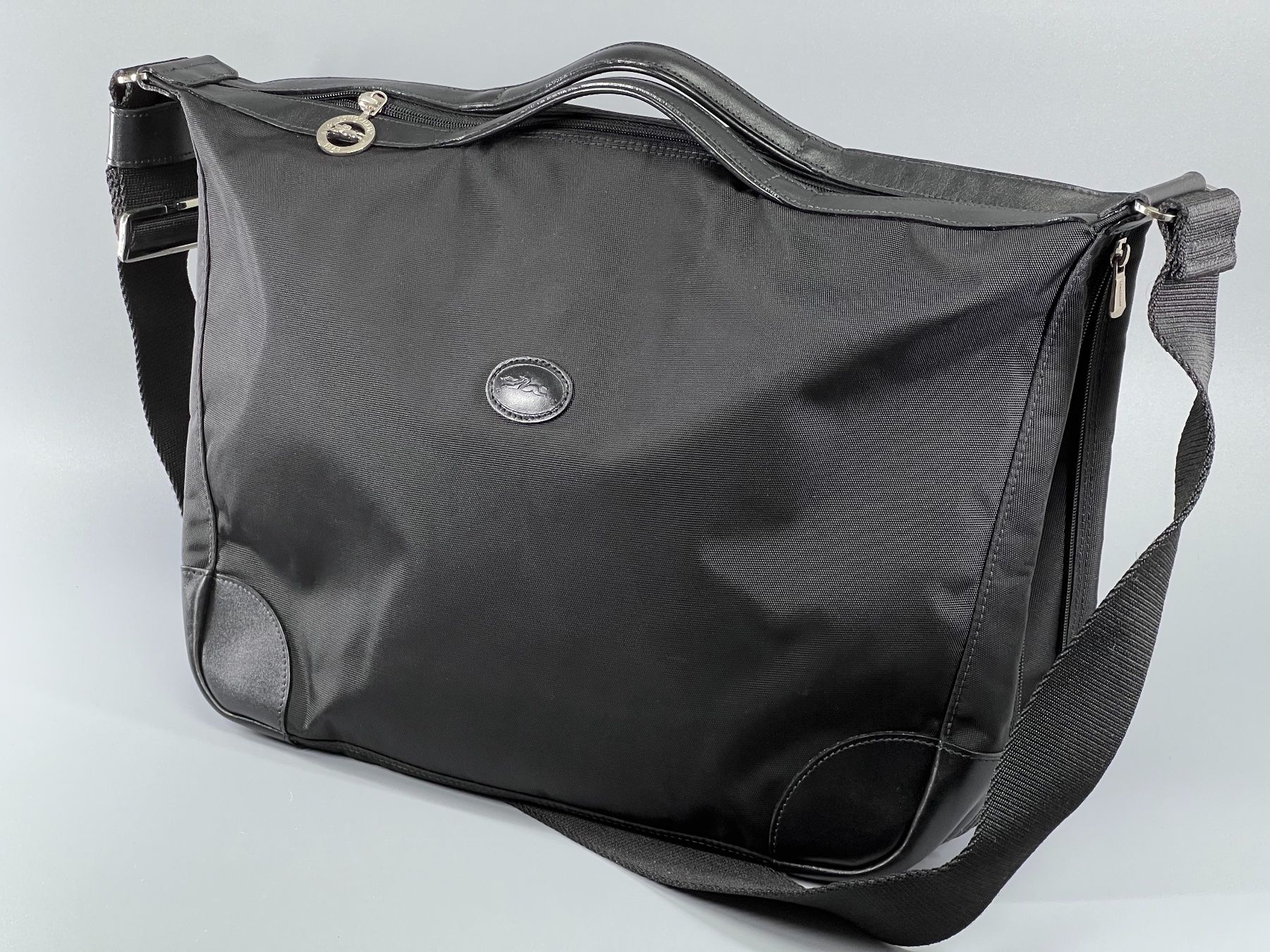 Longchamp Taschen: Longchamp Messenger Bag / Weekender - Schwarz - Top Zustand – Gebraucht aus Sennhof von Johnbest 2