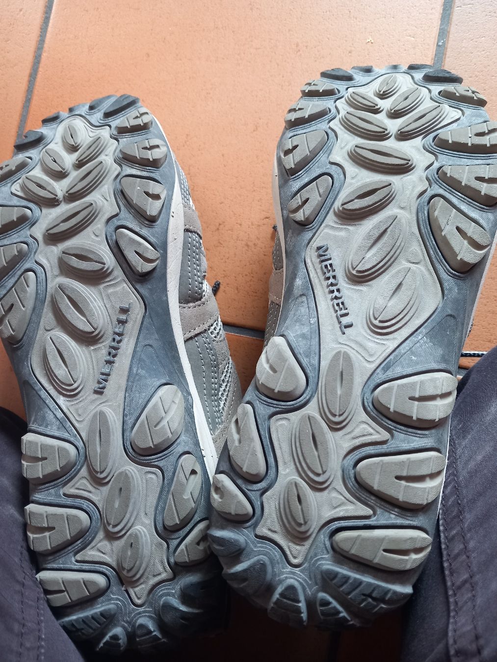 Merrell Scarpe da uomo: Merrell 40 – Nuovo (secondo la descrizione) da La Chaux-de-Fonds venduto da Uyuni 4