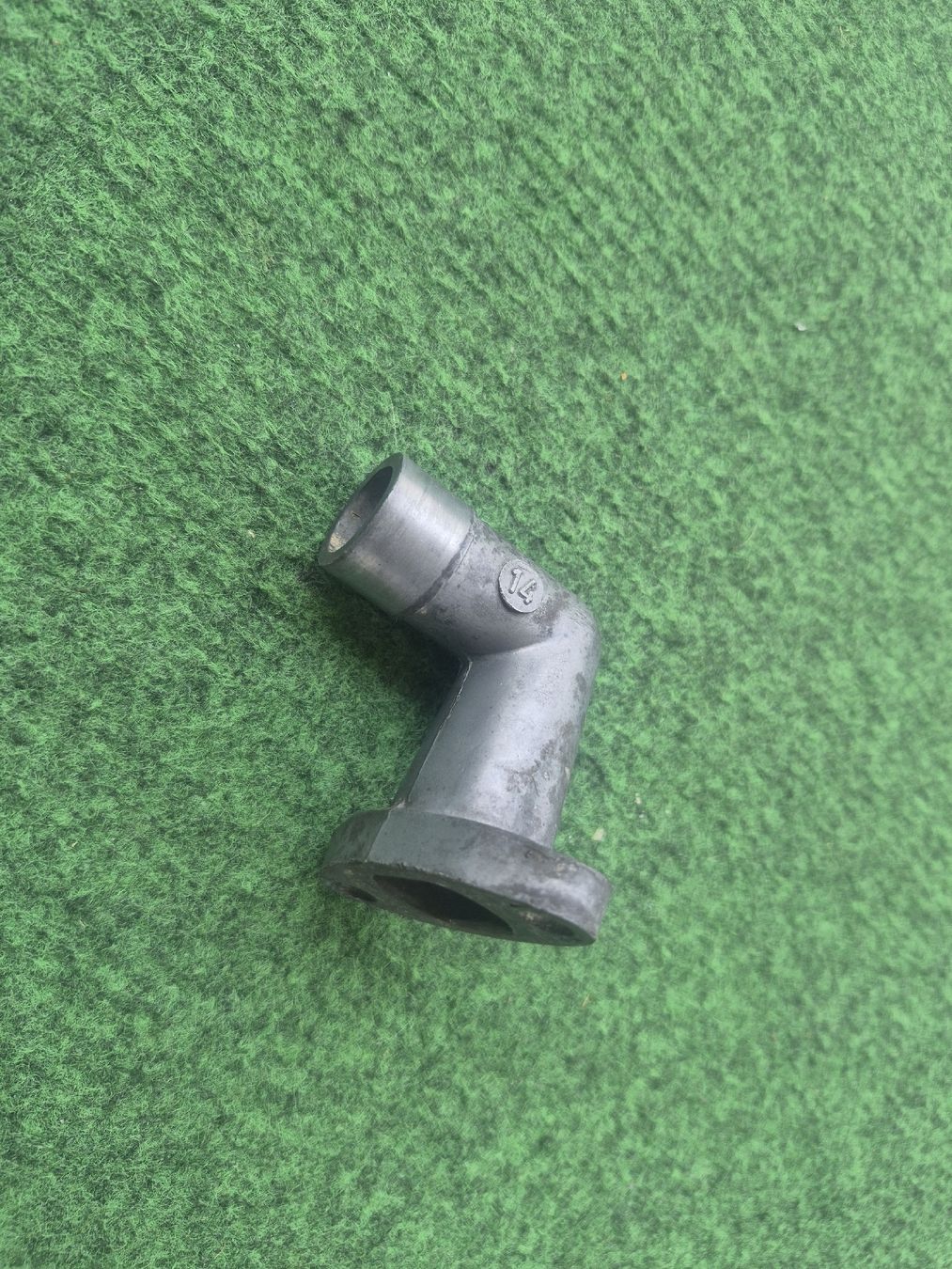 Puch Mofa-Ersatzteile: Puch Maxi Ansaugstutzen 14mm – Gebraucht aus Belp von intru