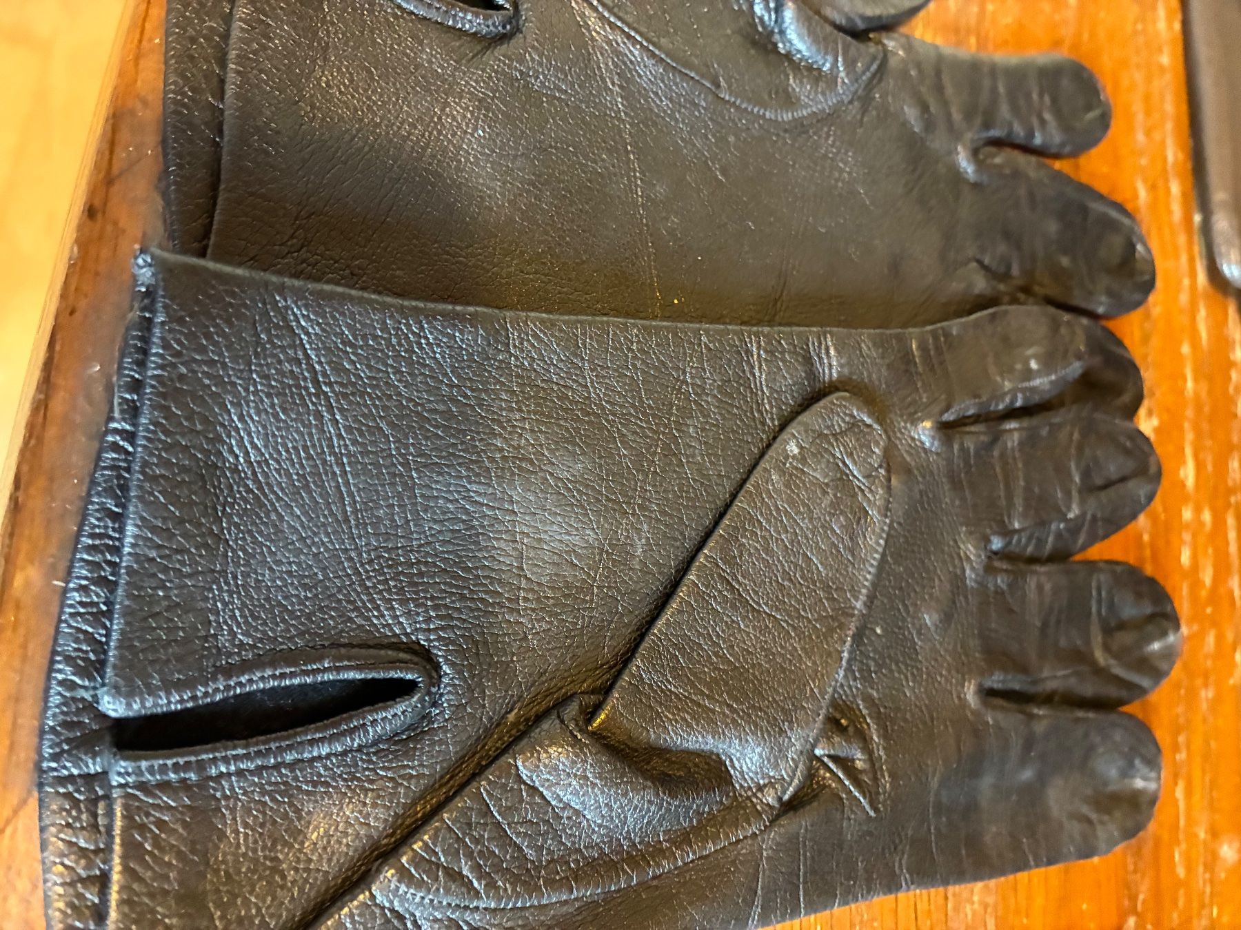 Guanti & manicotti: alte Lederhandschuhe ungebraucht Grösse 8 – Nuovo (secondo la descrizione) da Küttigen venduto da Spirit7 1