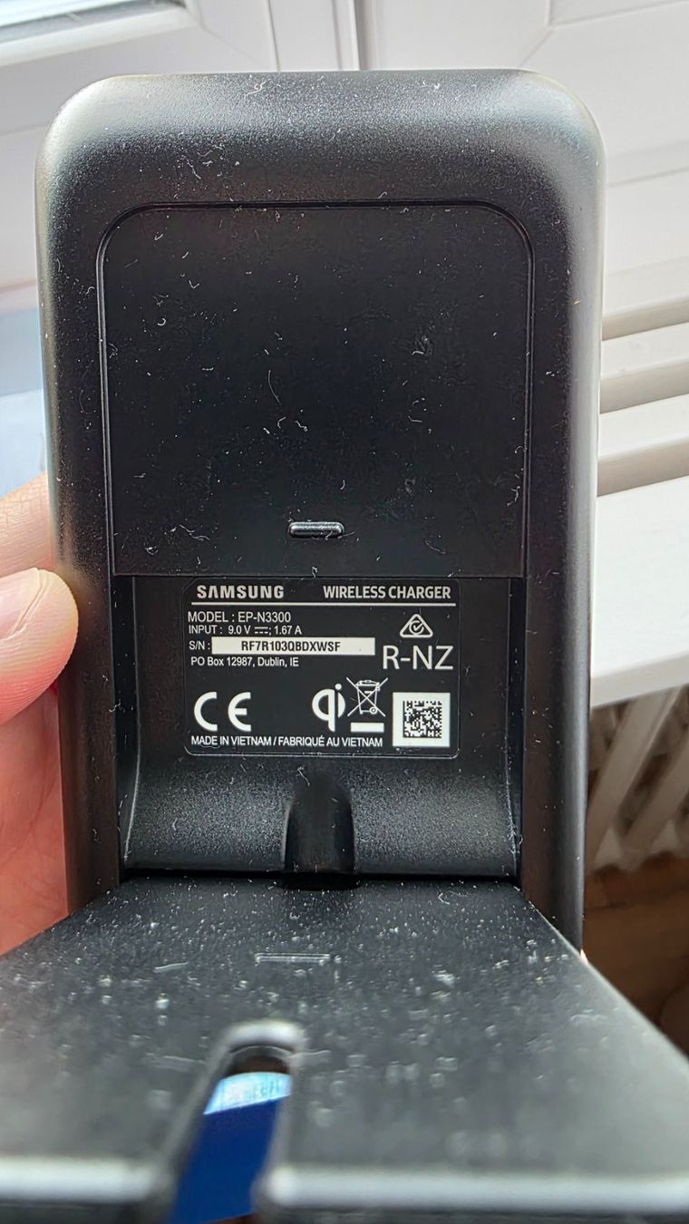 Samsung Chargements: Station de Charge Sans Fil Rapide Samsung Wireless – D'occasion à Biel/Bienne par Djdreamx 1