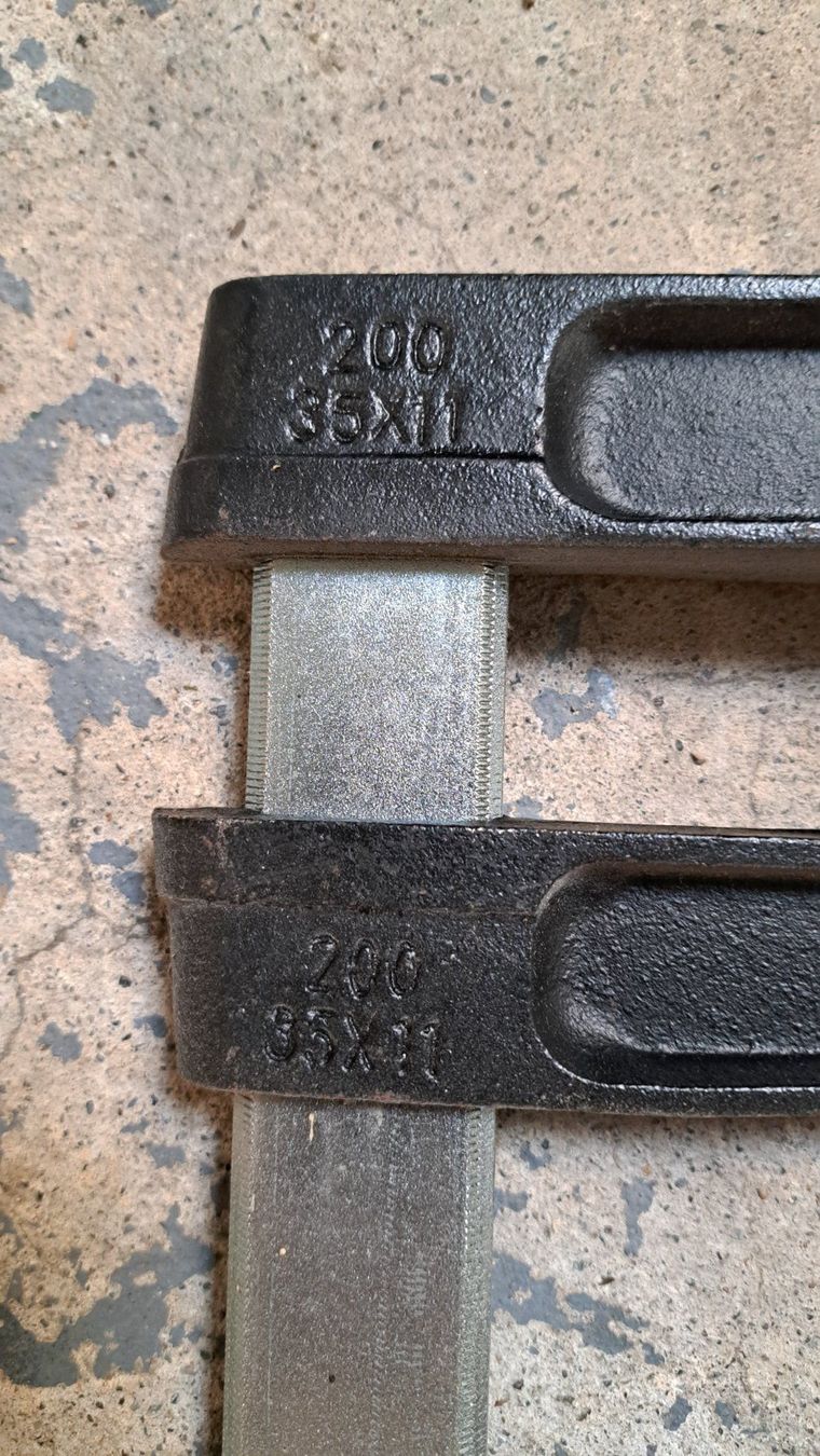 Tutti gli attrezzi: Schraubzwingen – Usato da Bettlach venduto da Cannonau58 1