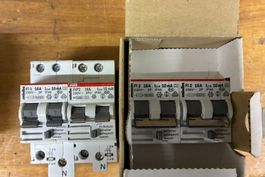 4 Fehlerstromschutzschalter Smissline 16 A / 10mA en Block