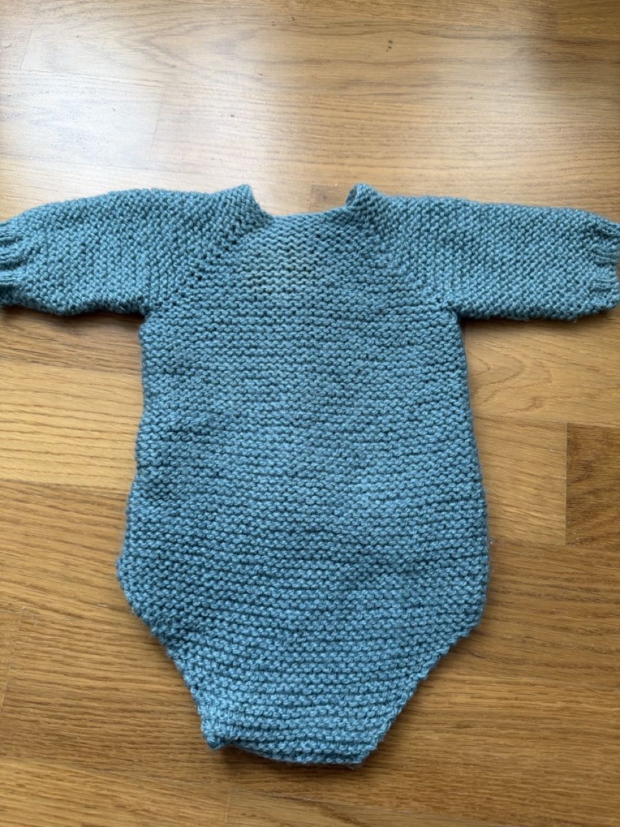 Kleiderpakete & -sets: Hand made 1-3 months winter knitting set – Gebraucht aus Zürich von ana_m6d2 3