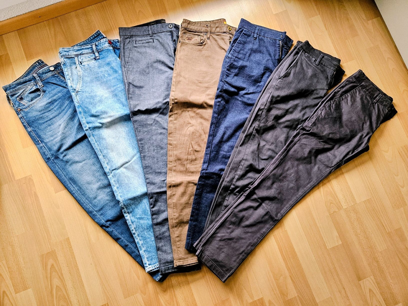 Lotti di vestiti: Markenhosen-Paket Herren – Nuovo (secondo la descrizione) da Schenkon venduto da rawlingson