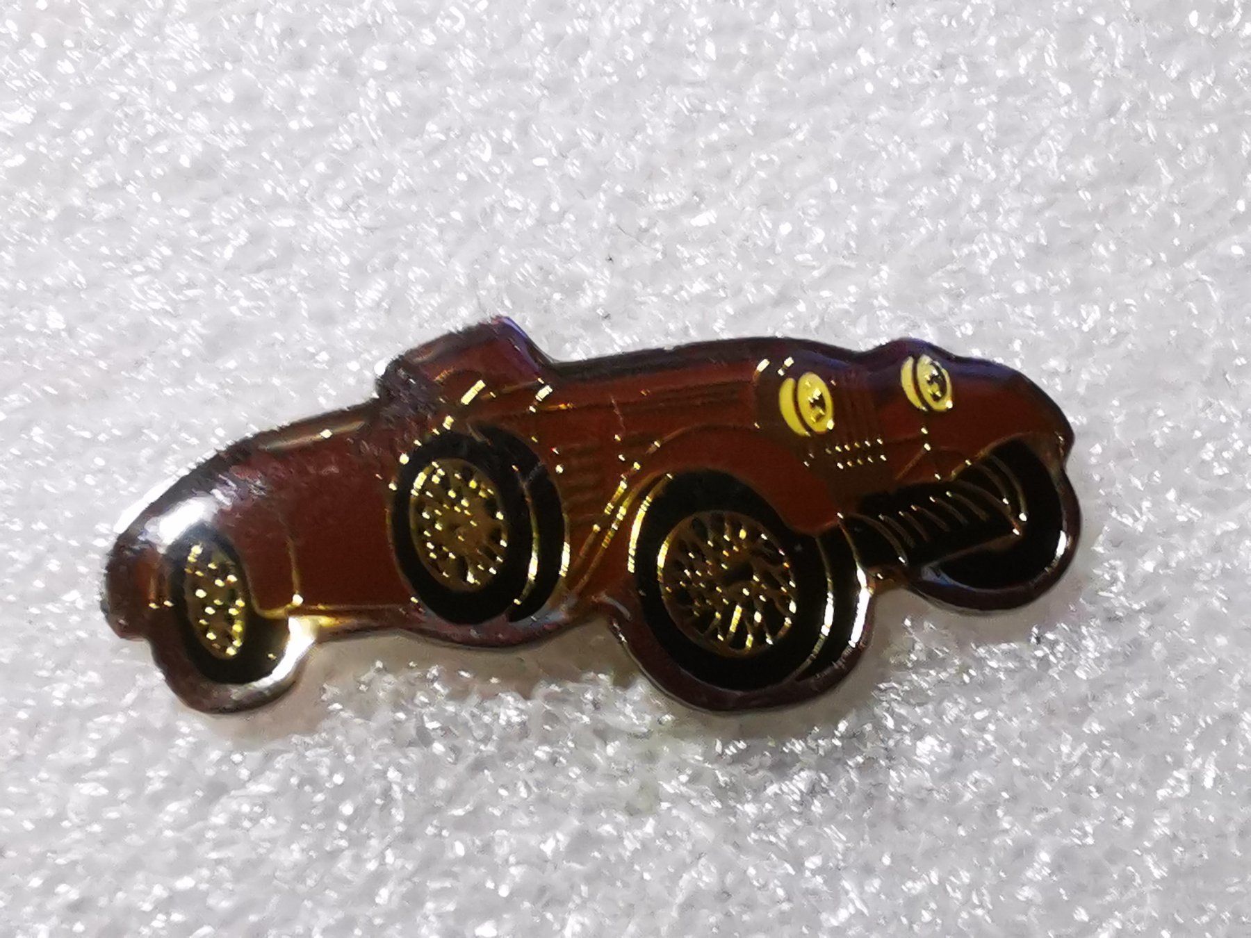 Placchette & Badge: Ansteckpin 126: Auto Oldtimer – Usato da Oppligen venduto da Pin-Fall-Shop