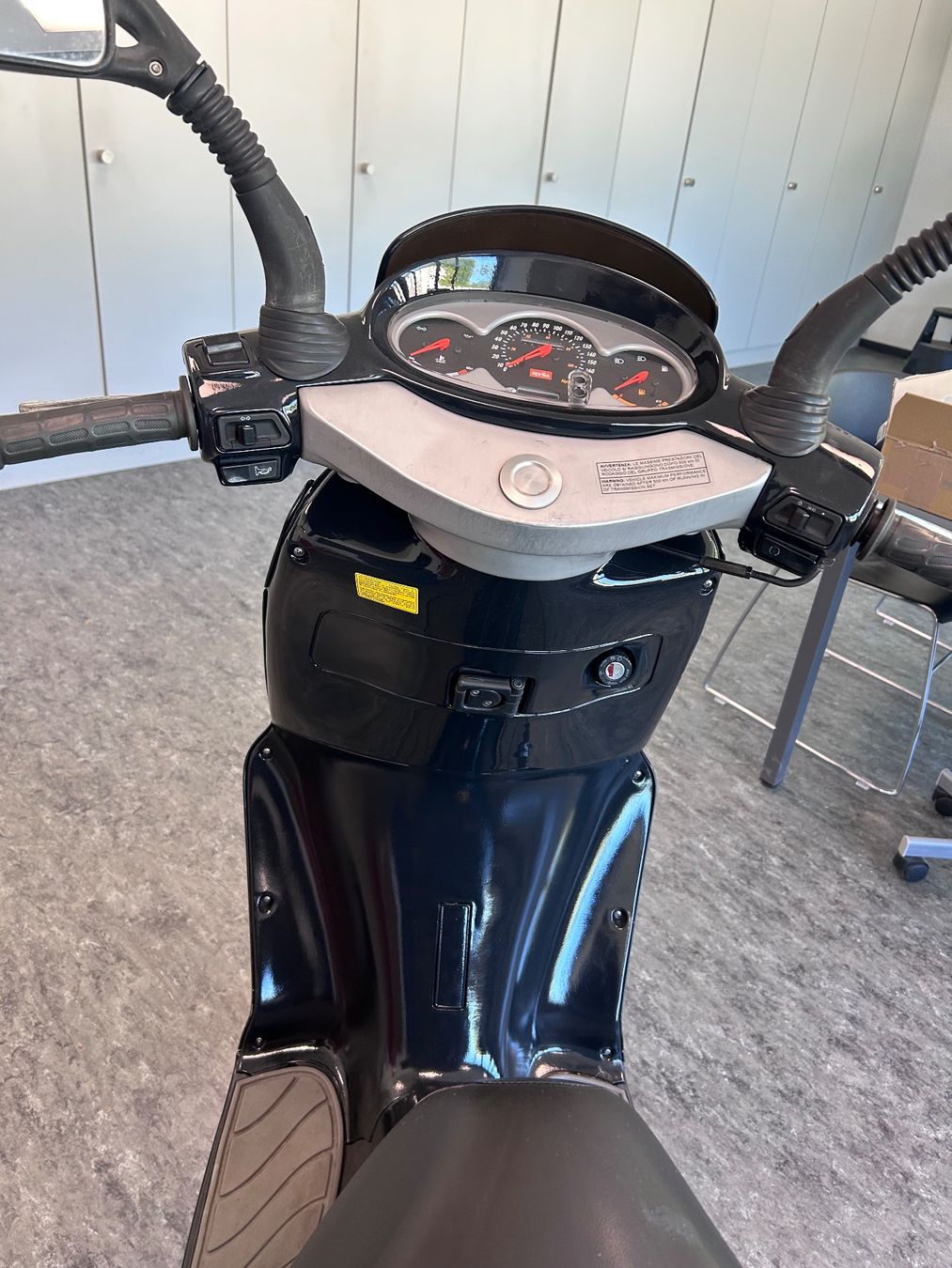 Aprilia Scooter: Sehr schöner Aprila Roller 125 – Usato da Mönchaltorf venduto da Pippo69 5