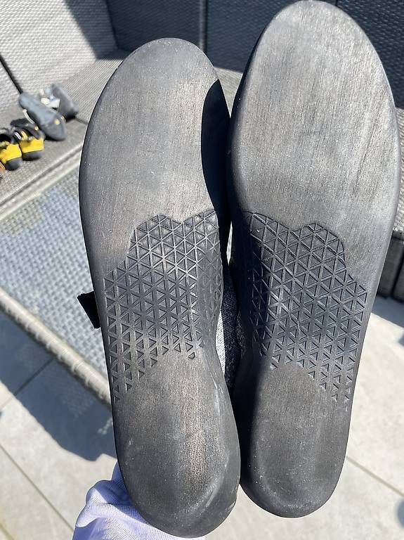 Decathlon Scarpe da uomo: Boulder Schuhe Simond Gr. 44 – Usato da Baar venduto da claudia.alessandra 3
