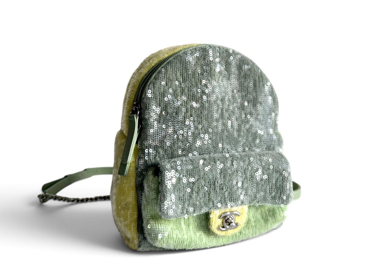 Chanel Taschen für Damen: CHANEL Sequin Tri-color Waterfall Backpack Tasche – Gebraucht aus Kriens von hannaandkiko 1