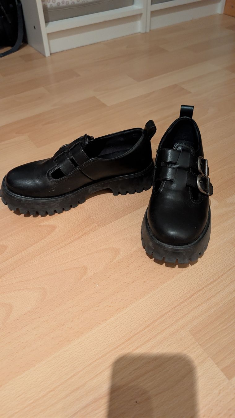 Damenschuhe: Schuhe Gr.37 – Gebraucht aus Birrwil von dan_jdw7 1
