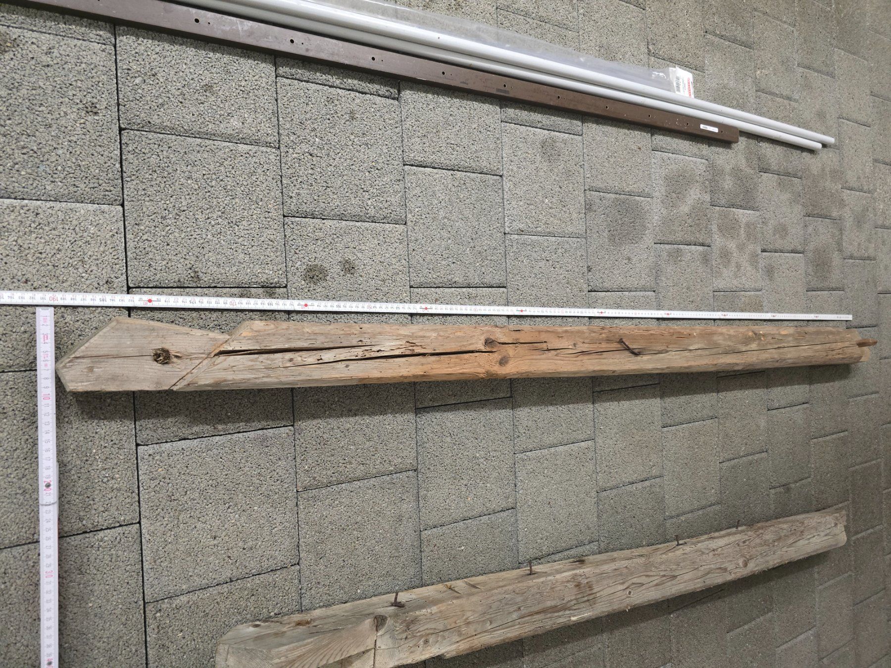 Articoli in legno: Altholz - Balken – Usato da Rudolfstetten venduto da Inotrend 1