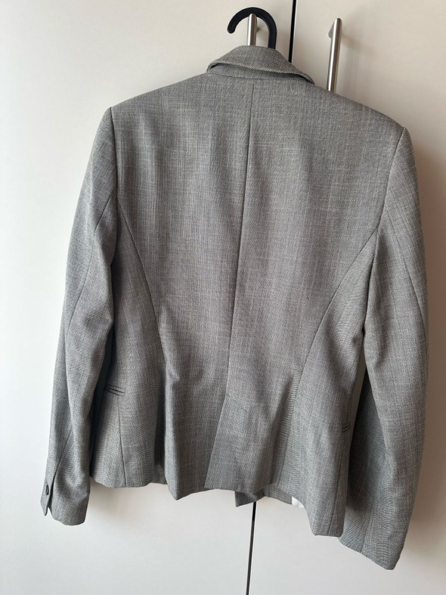 Zara Completi & Tailleur: Zara Basic Blazer XS – Usato da Reichenburg venduto da Noelle6002 1