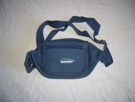 Blaue Bauchtasche Heinzenberg, gut erhalten, ungebraucht