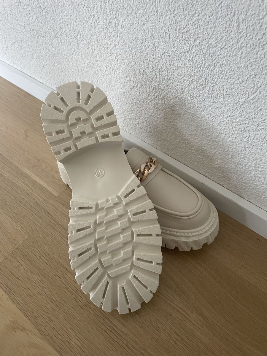 Scarpe da donna: Loafers beige - Gr. 39 – Nuovo e nell'imballaggio originale da Dierikon venduto da a.selinaaaa 2