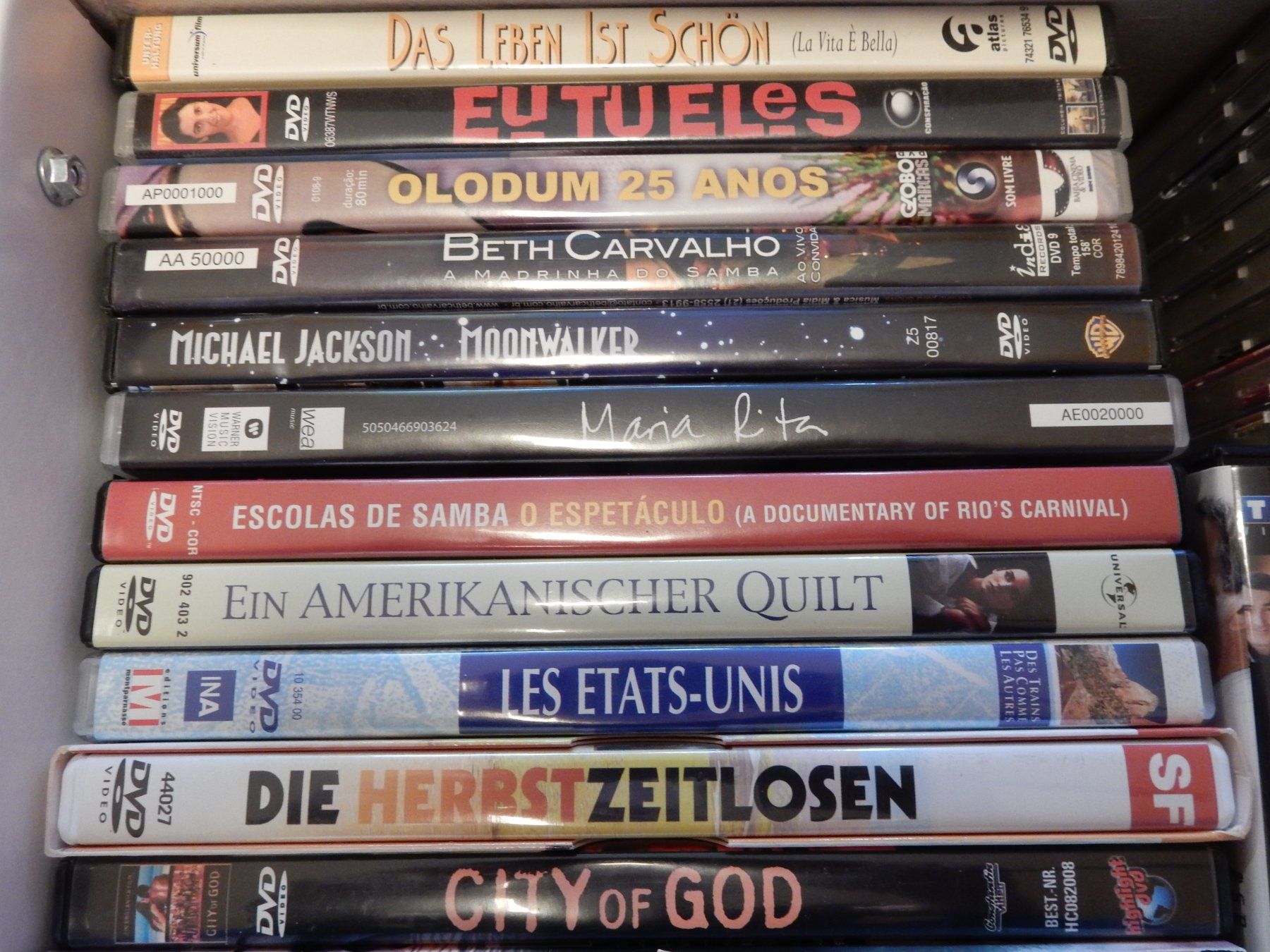 Tutti i DVDs: DVD und CDs – Usato da Neuenegg venduto da wisteibe 2